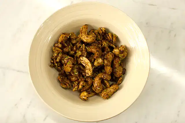 Castanhas carameladas com cominho, canela e limão