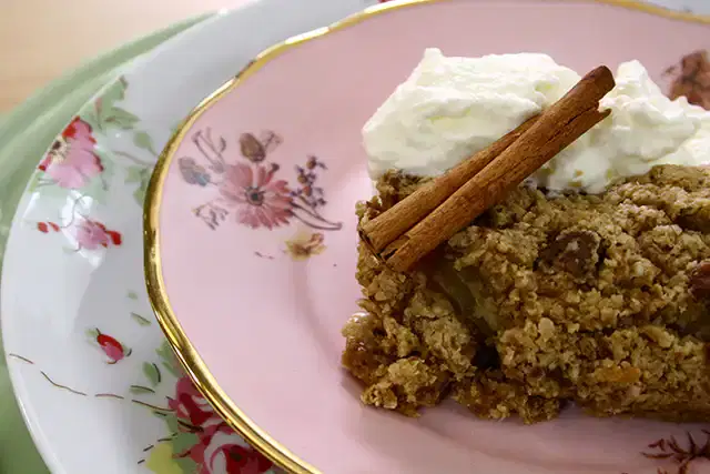 Crumble de aveia com maçã
